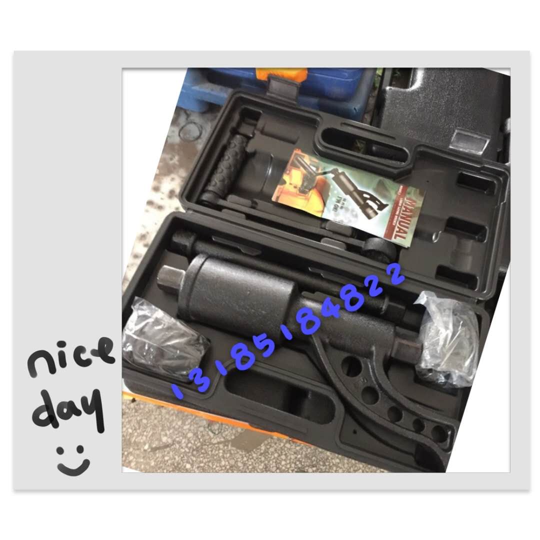 Quick disassembly and installation of tire wrench hardware tools auto repair tools