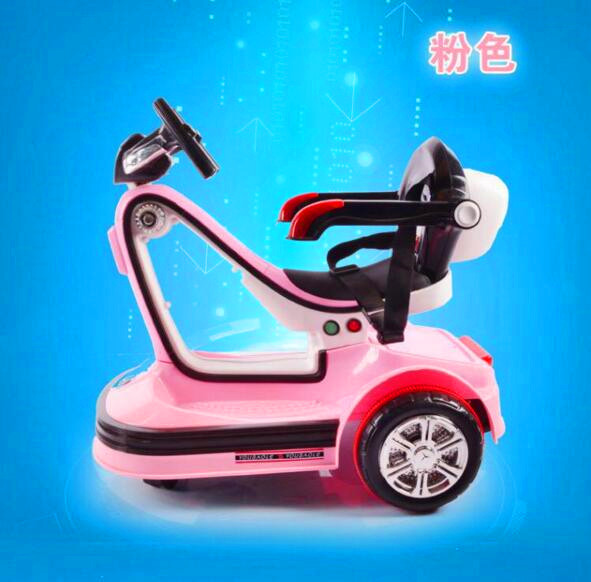 The new children&#039;s electric early education four-wheeled indoor wall-e car, the remote-controlled wall-e flash