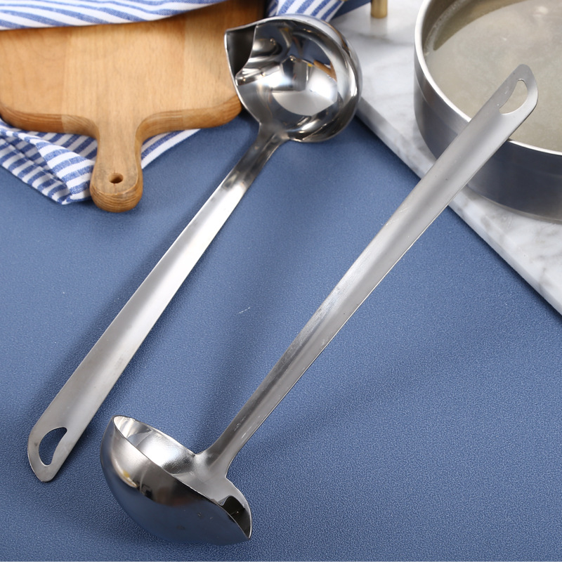 Stainless Steel Oil Leak Spoon Best-Seller on Douyin Grease Strainer Soup Draining Spoon Soup Oil Separator Oil Filter Artifact Internet Celebrity Colander