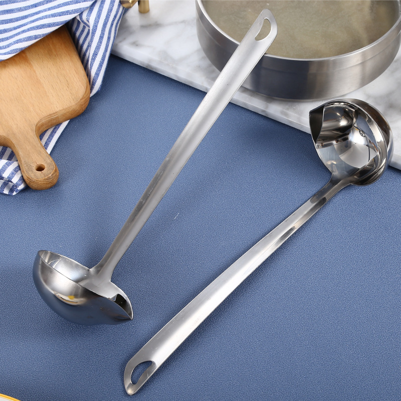Stainless Steel Oil Leak Spoon Best-Seller on Douyin Grease Strainer Soup Draining Spoon Soup Oil Separator Oil Filter Artifact Internet Celebrity Colander