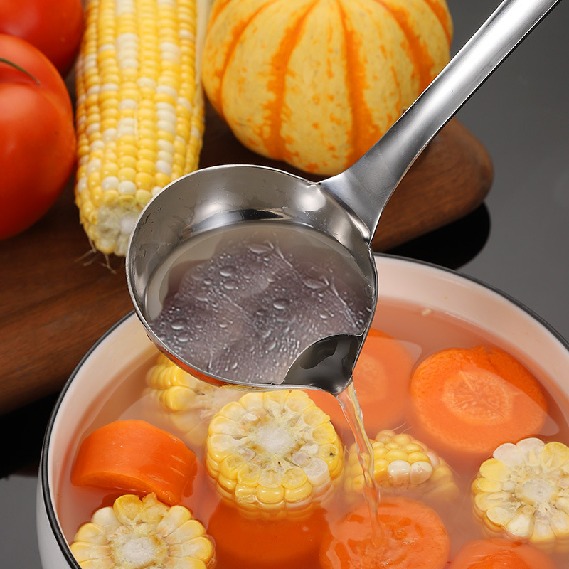 304 Stainless Steel Grease Strainer Oil Dipper Points Skimming Oil Soup Spoon Household Oil Filter Oil Leakage Oil Points Oil Dipper Oil Soup Separation Spoon