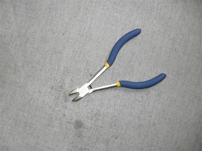 About the mounting of circlip pliers removed clamp retainers with inside clamp and outside caliper with inside bend and outside bend pliers