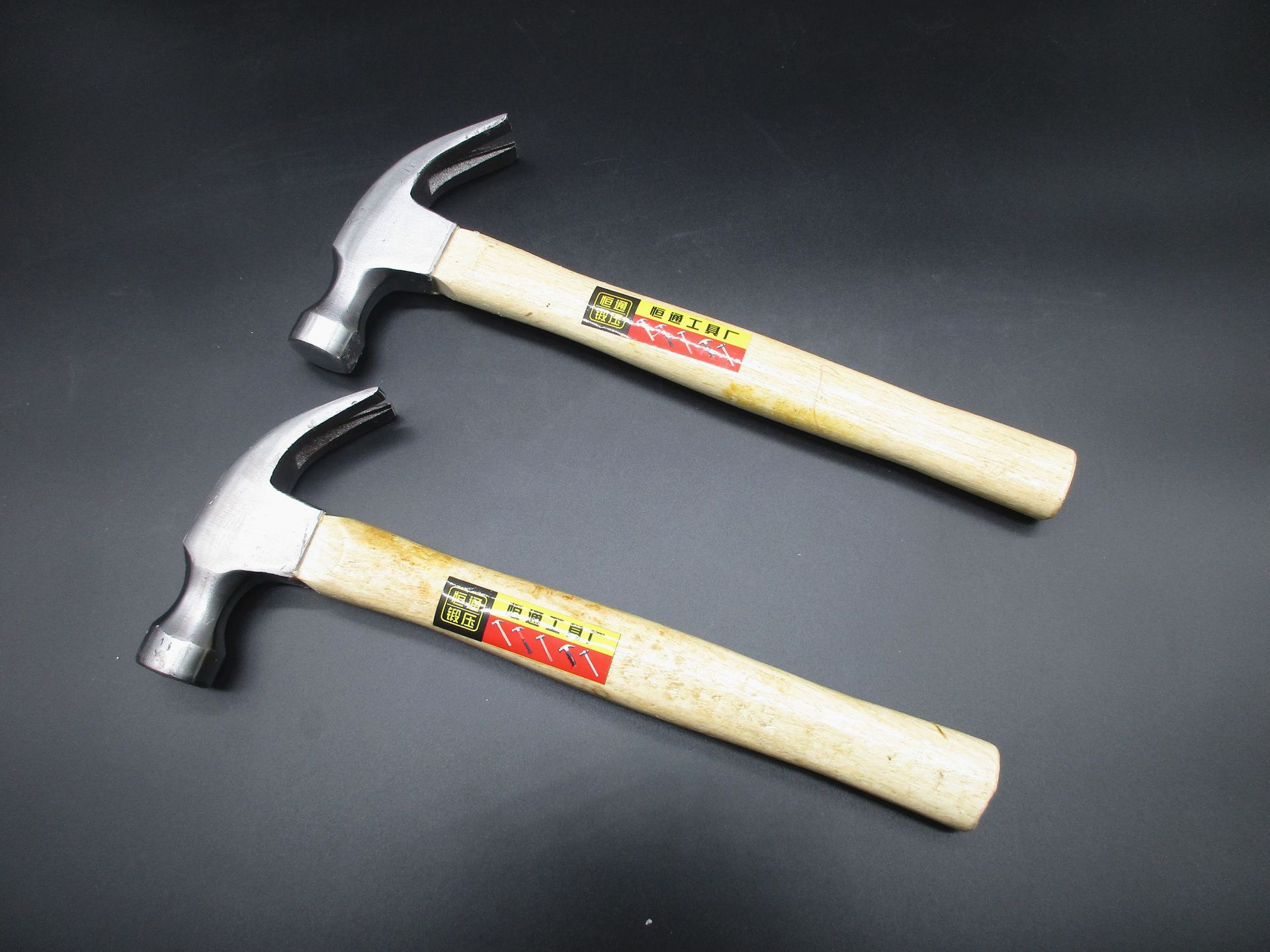 Supply Household Wooden-Handle Claw Hammer Multi-Function Manual Hammer Tool Safety Claw Hammer Claw Hammer