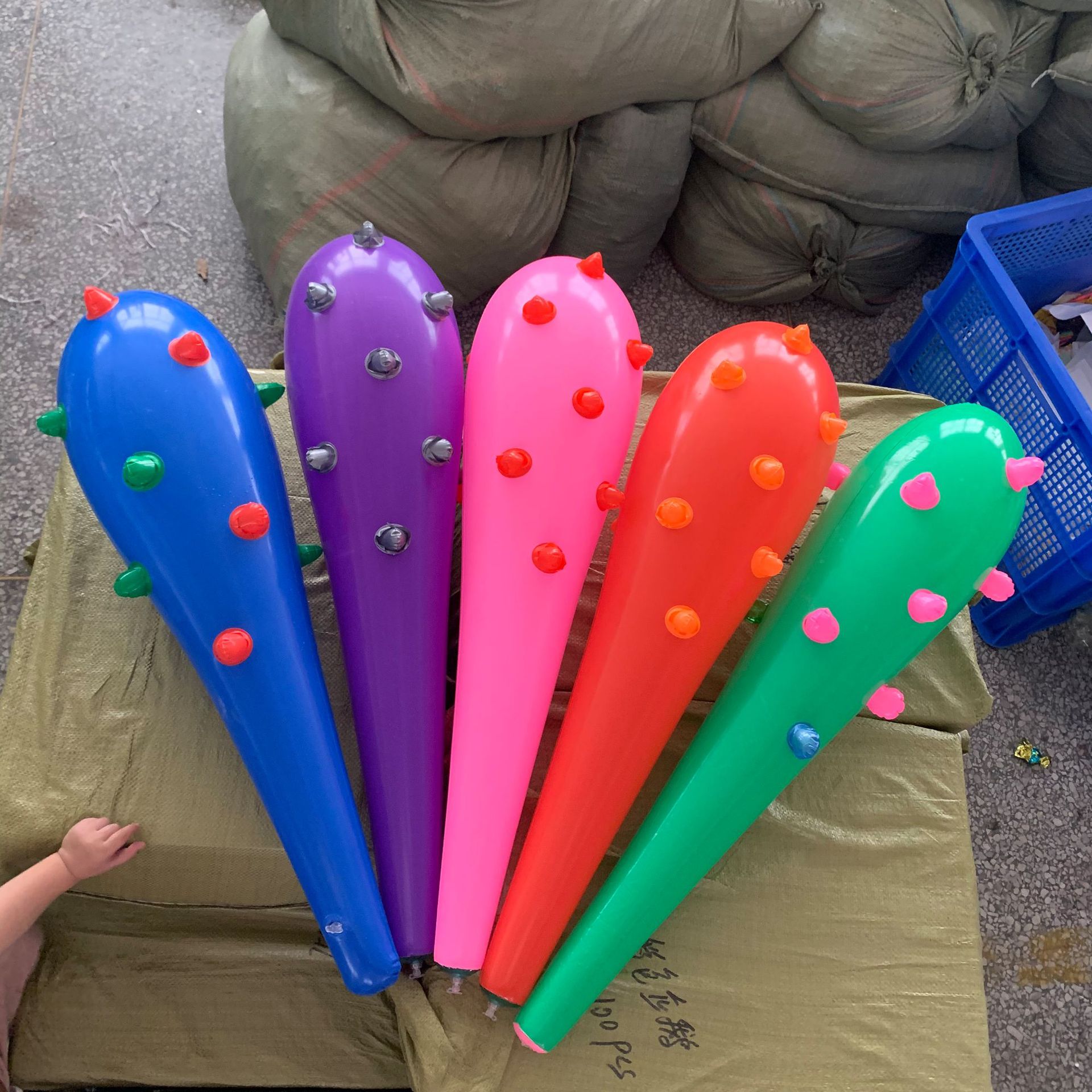 Spot Inflatable PVC Spiked Club 80cm Large Claw Hammer Inflatable Stick Wedding Celebration Decoration Christmas Party Inflatable Props