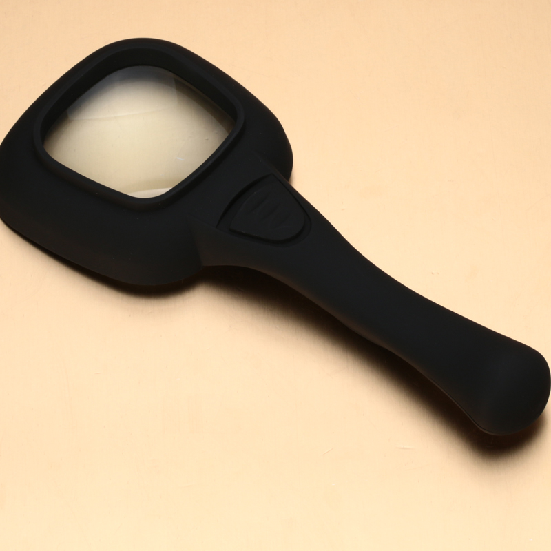 the magnifier with 6 led lights the lens has been expanded the lights can be used to distinguish