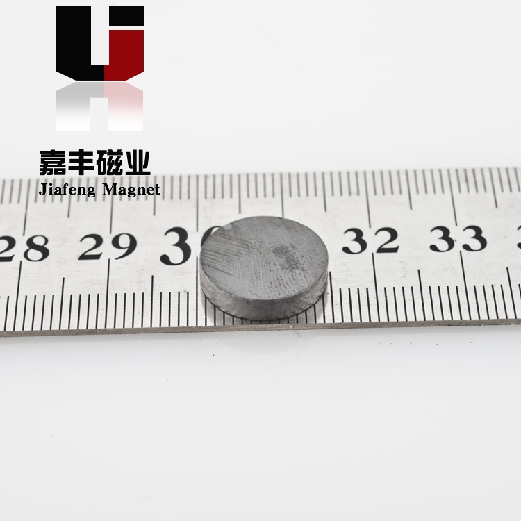 Ferrite magnet black ordinary magnet resin handicraft magnet refrigerator