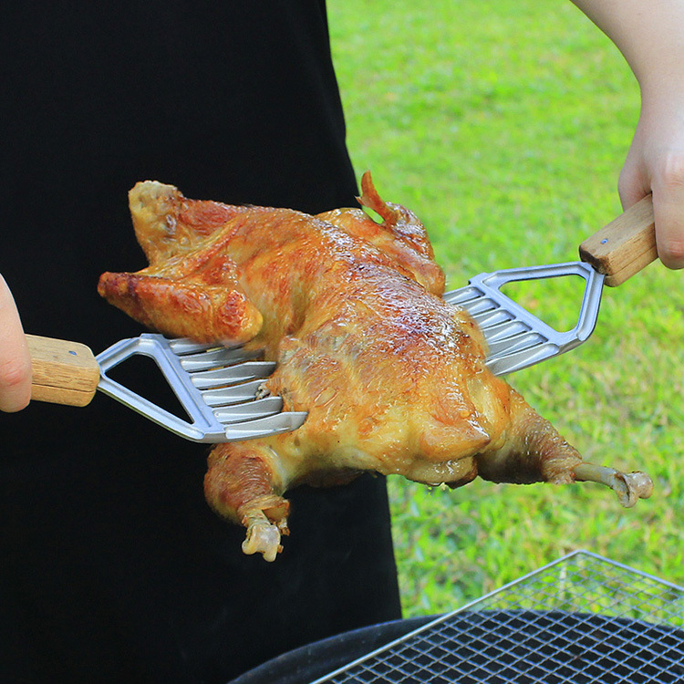 304 Stainless Steel Solid Wood Handle Bear Claw Cooked Food Meat Dividing Machine Razor Barbecue Knife and Fork Tool