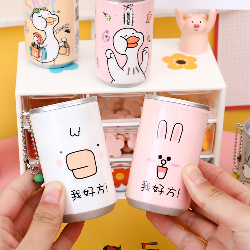 Portable Travel Cans Wet Wipes Cartoon Sanitary Car Portable Wipe Cleaning and Moisturizing Skin Canned 30 Drawers Household