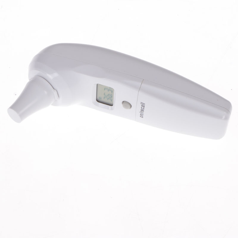 Infrared ear thermometer