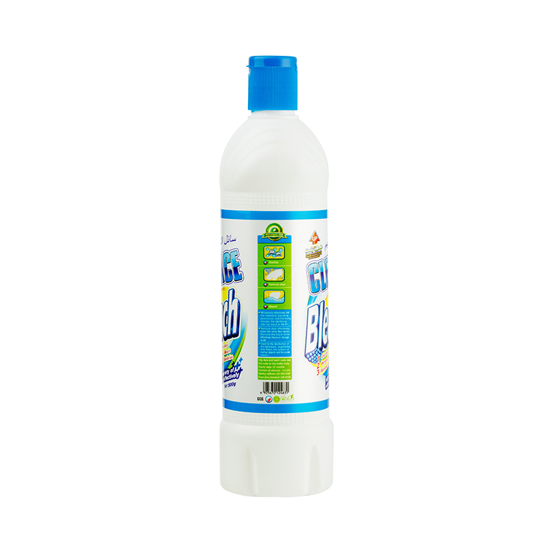 Home disinfectant manufacturer wipes seat doors and windows