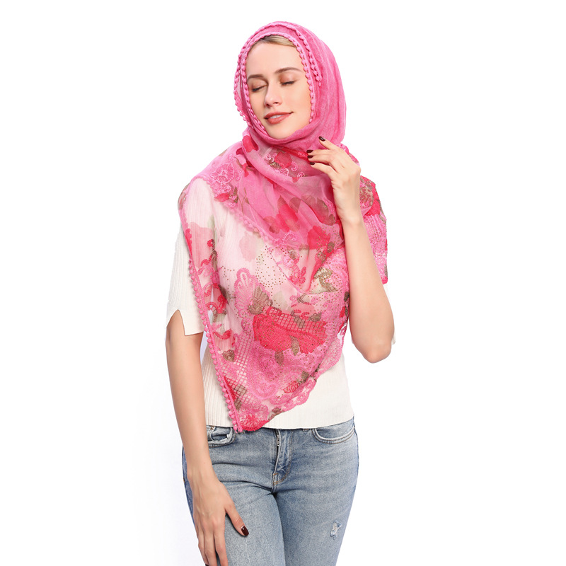 Amazon hot style Muslim headscarf tr cotton lace scarf with pressed bricks and pearls