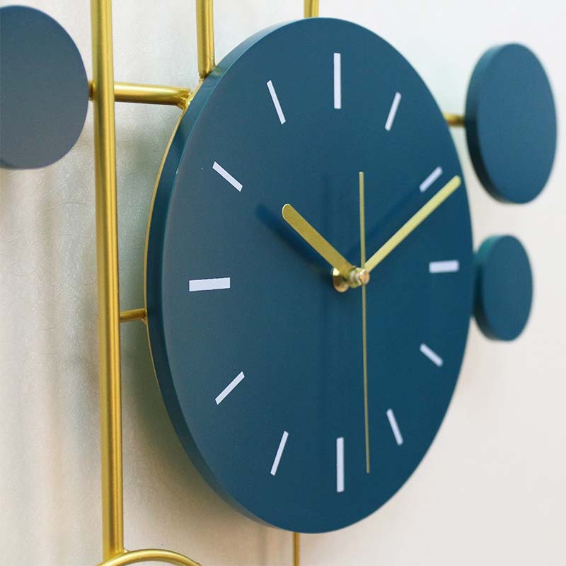 One Red Nordic Wall Clock Living Room Modern Decorative Clock Creative Majestic Bedroom Fashion Pocket Watch Mute Personality Clock