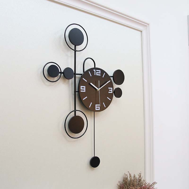 One Red Nordic Wall Clock Living Room Modern Decorative Clock Creative Majestic Bedroom Fashion Pocket Watch Mute Personality Clock
