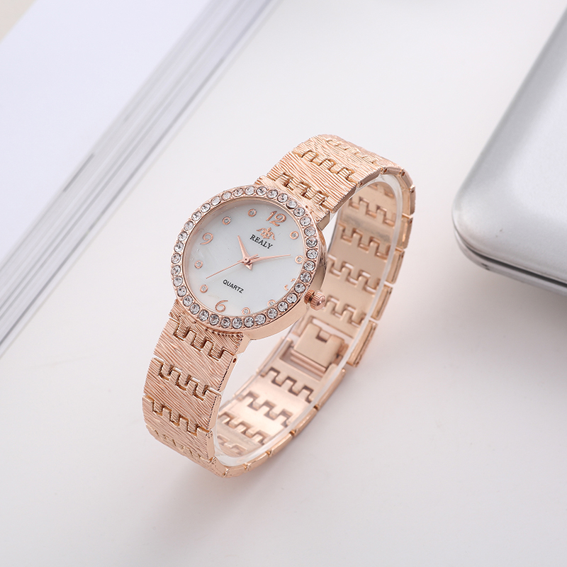 New foreign trade alloy watch bracelet watch set with water drill characteristics high quality female wrist watch