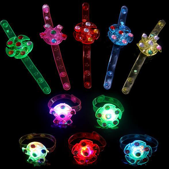 Hot Sale Children&#039;s Light-Emitting Gyro Watch Flash Spinning Top Bracelet luminous toys