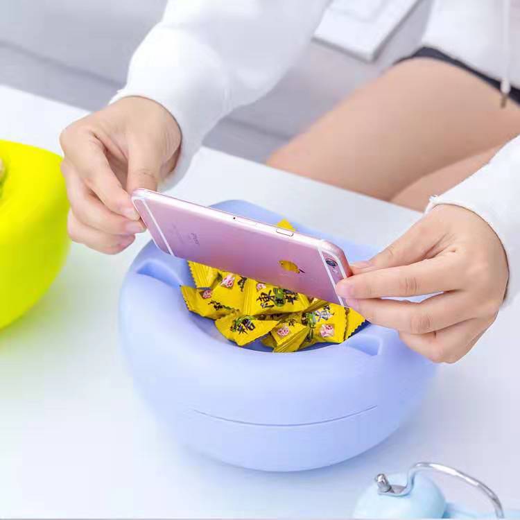 mobile phone rack cracking melon seeds to watch TV magic device can be removed double candy tray round fruit storage box