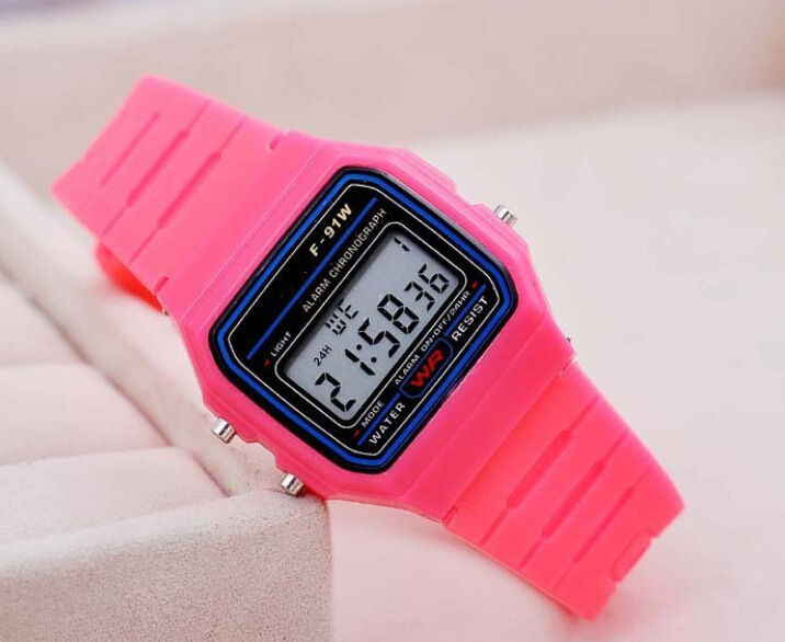 2019 Popular Led Watch F91 Electronic Sports Watch Multi-Function Ultra-Thin Luminous LED Watch