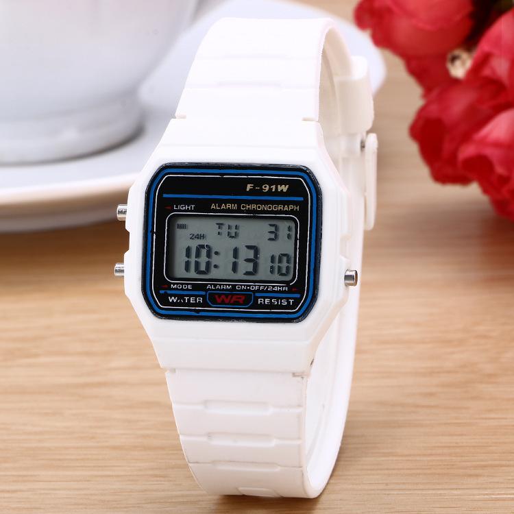 2019 Popular Led Watch F91 Electronic Sports Watch Multi-Function Ultra-Thin Luminous LED Watch