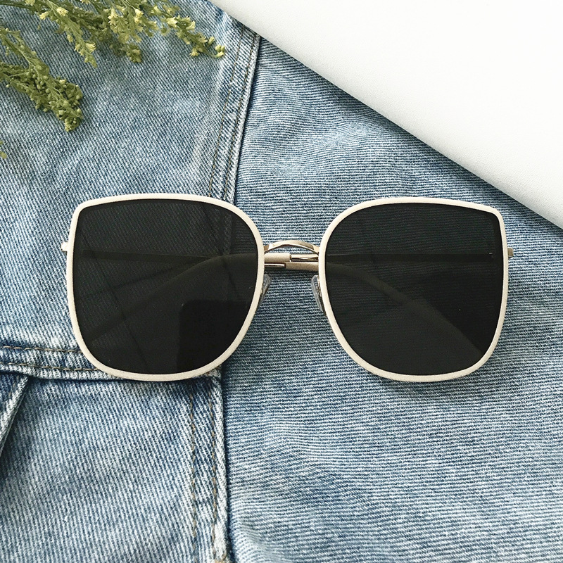 Celebrity Style InternetFamous and Vintage KoreanStyle Glasses round Face Trendy Sunglasses for Women 2021 New