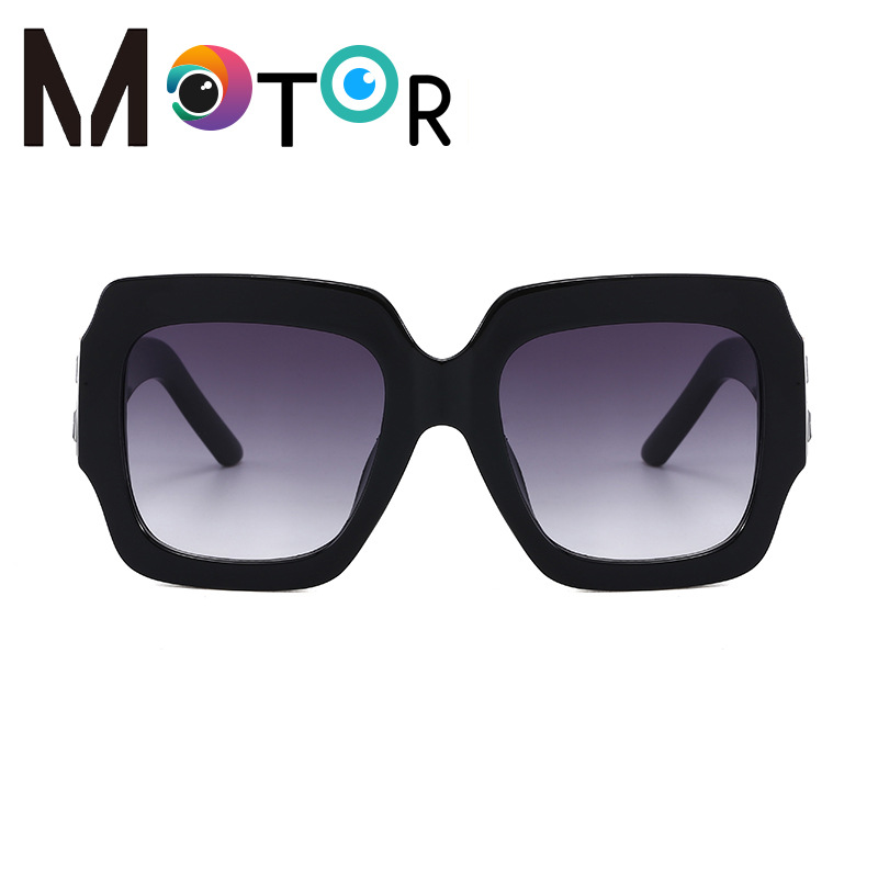 2021 Large Frame Personalized European and American Glasses D-Shaped Diamond-Embedded Decorative Cross-Border Sunglasses Women&#039;s Fashion Foreign Trade Sunglasses Wholesale