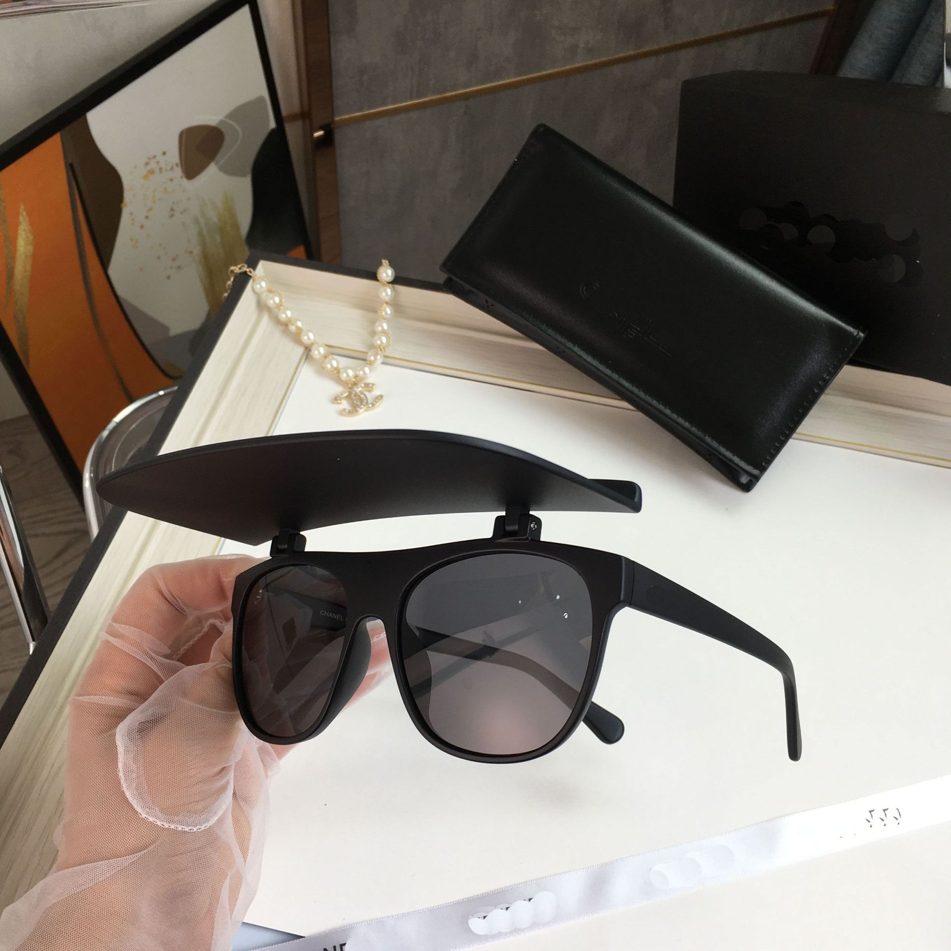 Flip Glasses Fashion Internet Celebrity Same Type European and American Style Sunglasses Men and Women Outdoor Sunshade
