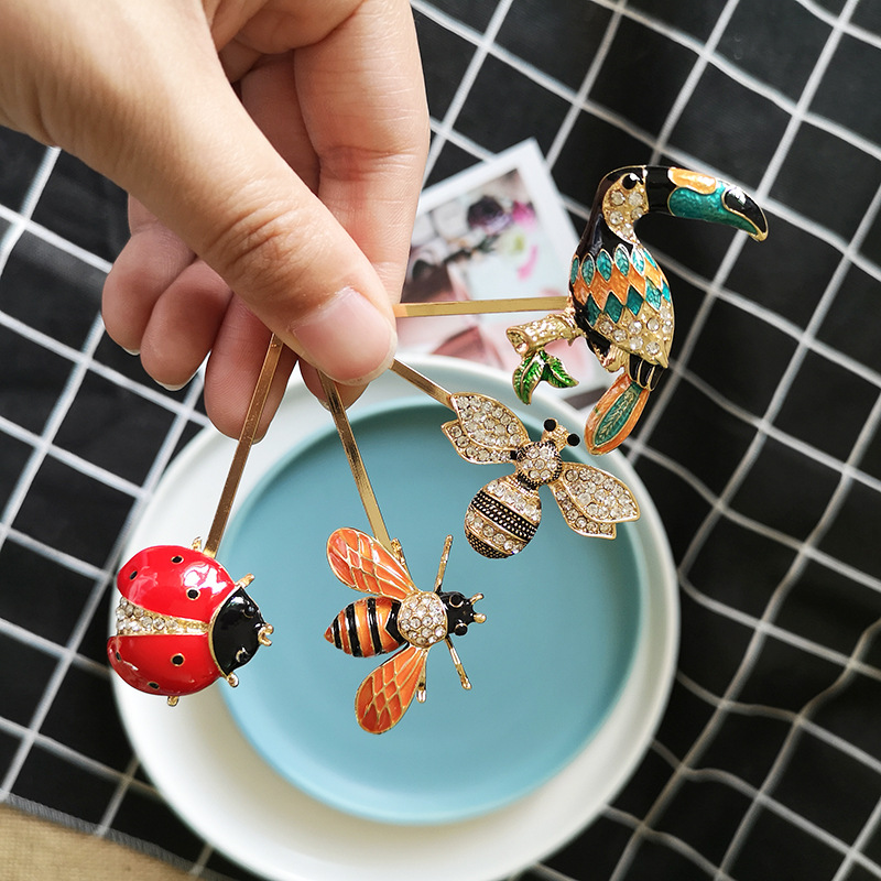 Europe and the United States fashion fashion hair accessories fashion delicate personality microset zircon fruit bee hairpin flower hair accessories wholesale