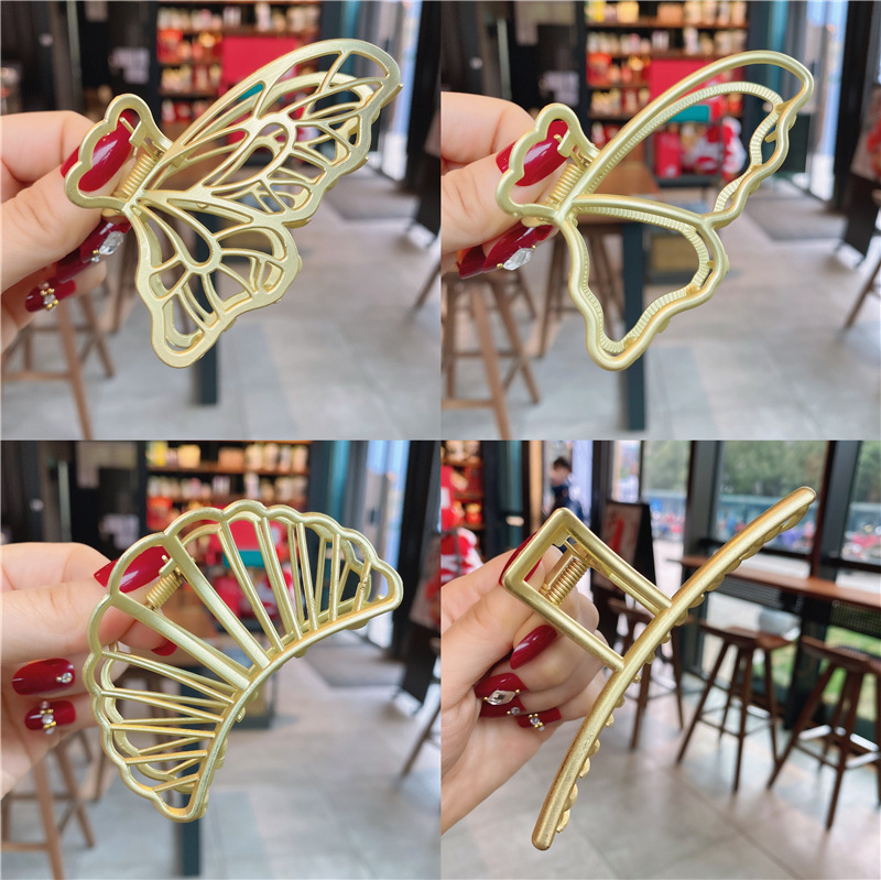 Metal Head Hair Claw Grip Shark Barrettes Large Clip Hair Claw Elegant Graceful Hairpin Korean Headwear for Women