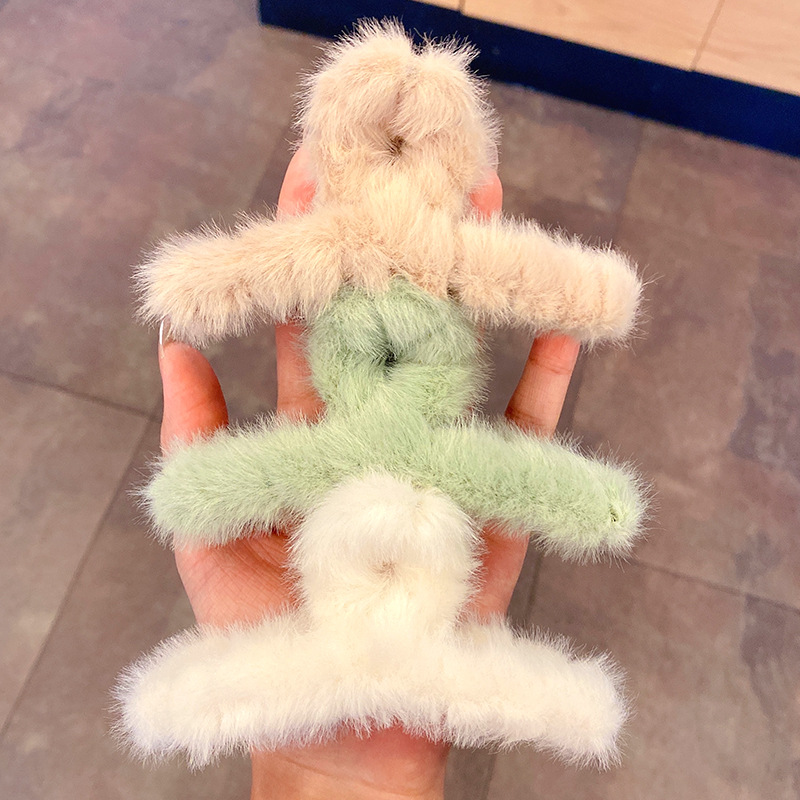 Korean Style Autumn and Winter Plush Catch Gap Former Red Sweet Girl Imitation Rabbit Hair Clip Female Hairpin Simple Shark Clip