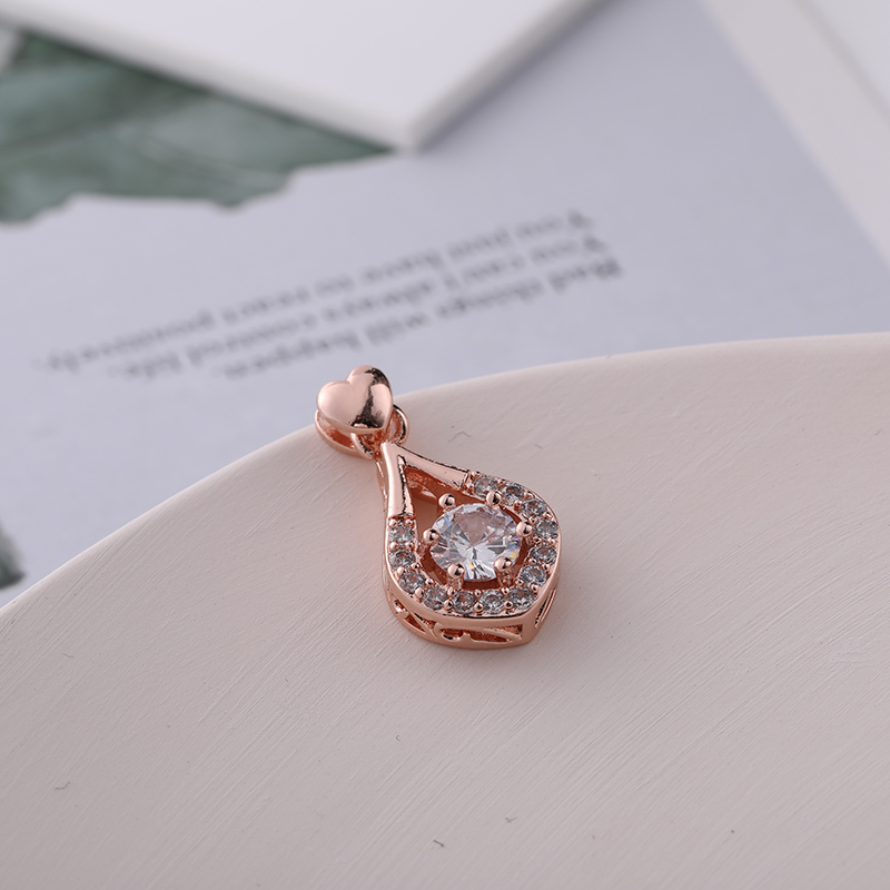 Manufacturers direct fashion love droplet shape full diamond pendant fast hand hot style necklace pendant accessories wholesale accessories