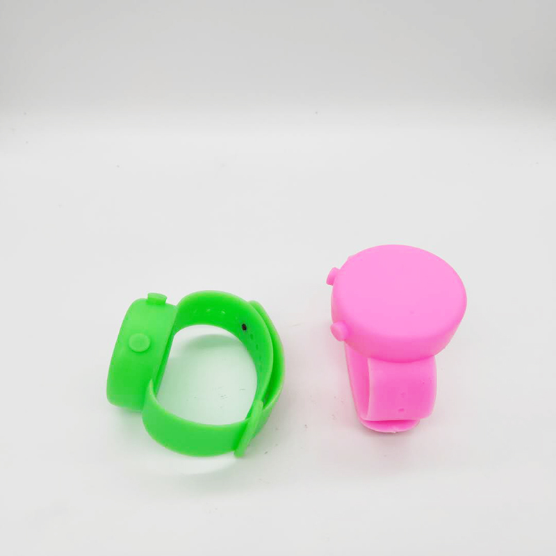 New Silicone round Hand Sanitizer Wrist Strap Disposable Portable Silicone Bracelet Hand Sanitizer Watch Factory Direct Sales