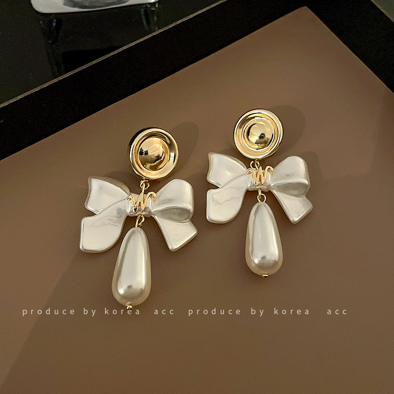 925 Silver Stud Bow Pearl Water Drop Tassel Earrings French Style Retro Elegant Ear Studs Autumn and Winter Design Earrings