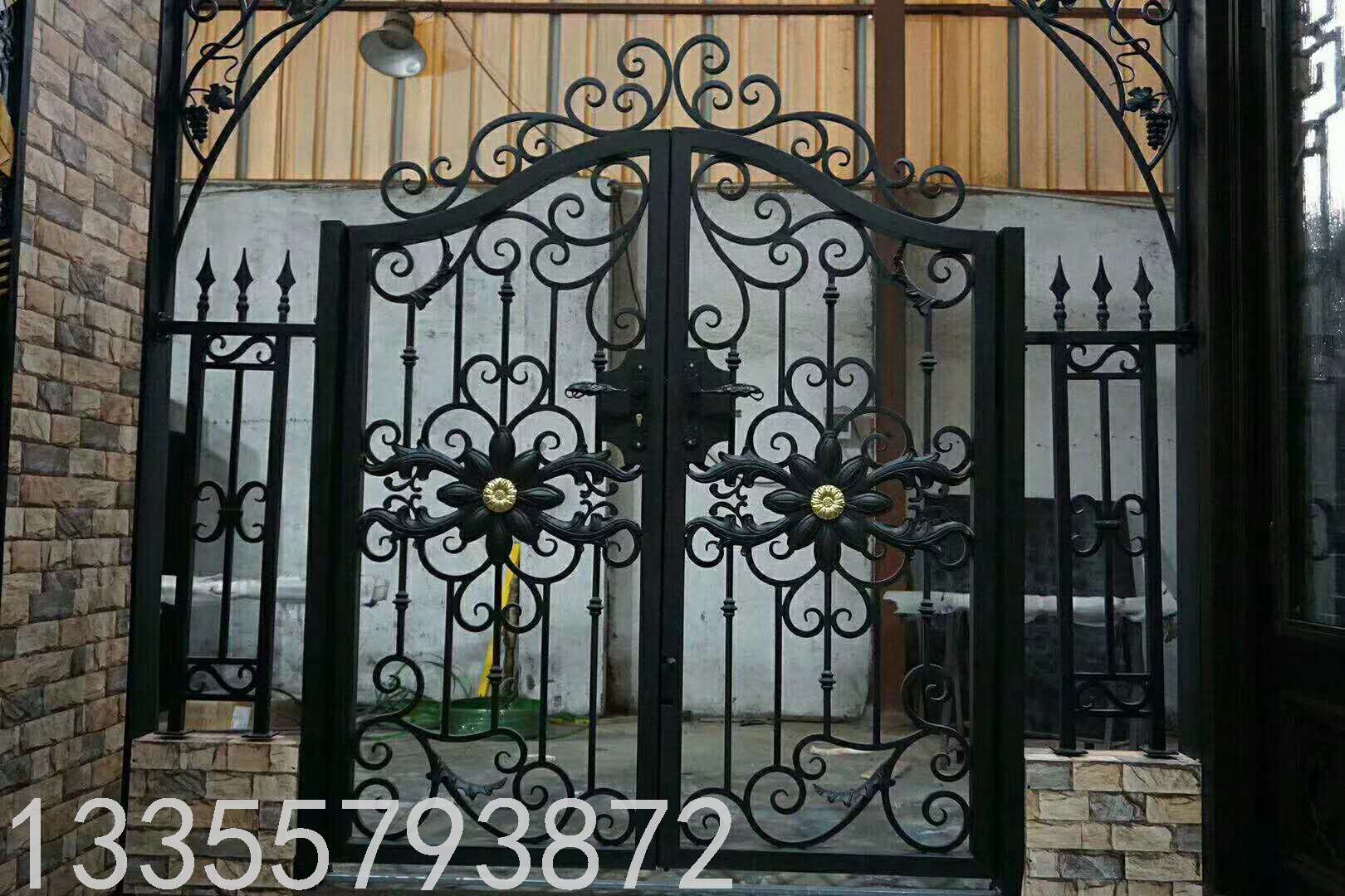 Iron Door Iron Flower Accessories Personalized Custom Art Villa Door High-End Affordable Luxury Aluminum Technology Gate