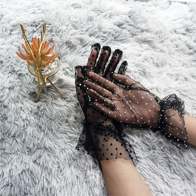 Women&#039;s Lace Sun Protection Spot Cycling Clothing Short Gauze Lace Wedding Gloves Factory Direct Supply Lace Gloves