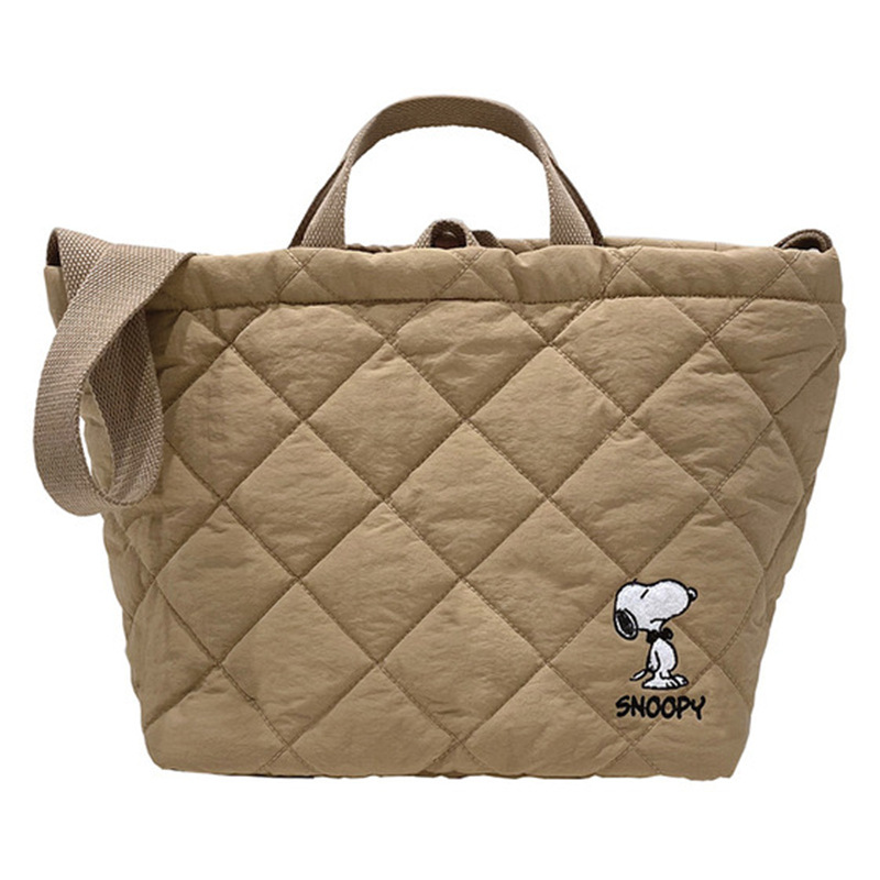 Japanese Style New Snoopy Rhombic Shoulder Messenger Bag Large Capacity Fashion All-Match Handbag Multi-Functional Mummy Bag Japanese Style New Snoopy Rhombic Shoulder Messenger Bag Large Capacity Fashion All-Match Handbag Multi-Functional Mummy Bag