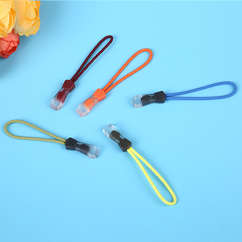 Manufacturer Men&#039;s Sportswear Drawstring Injection TPU Environmental Protection Pull Card Zipper Tail Pull Tab Rope Zipper Head
