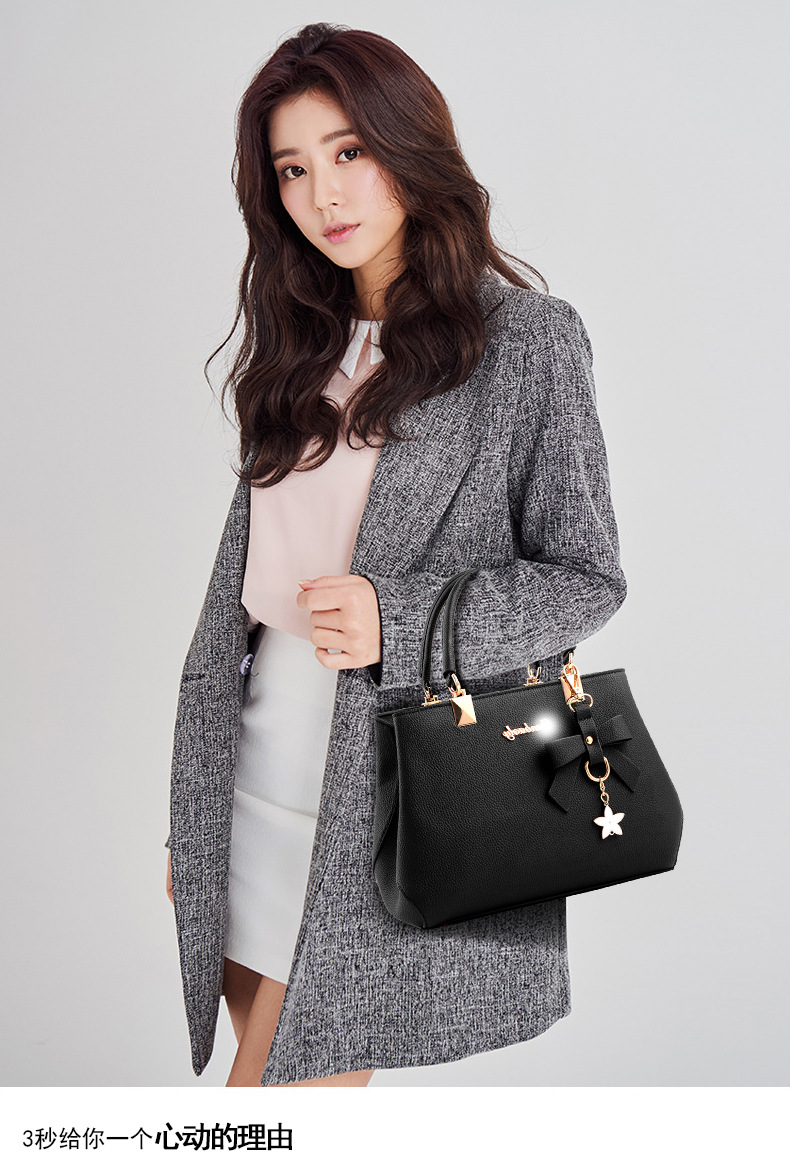 Women's Bags 2018 New Fashion Bag Korean Version of the Shoulder Bag Casual Crossbody Bag Spring Ladies Bag Handbag