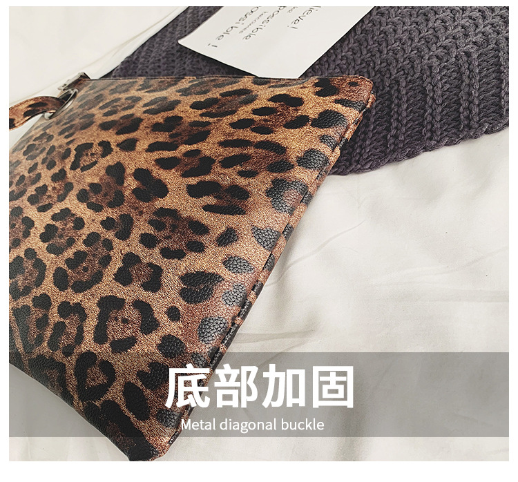 INS Clutch Female 2020 Trendy Korean Style Leopard Print Elegance Retro Hong Kong Style Fashion Tablet Bag