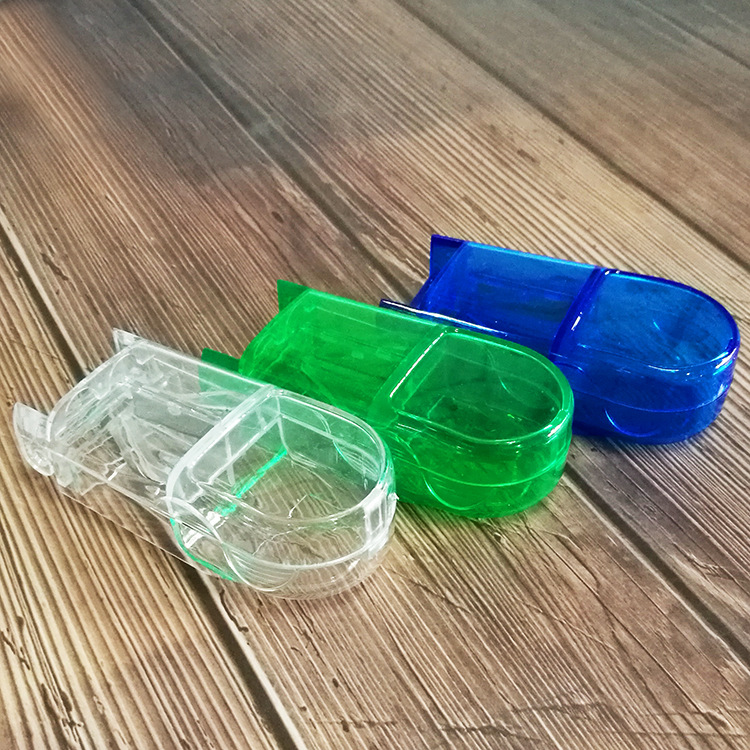 Transparent Pill Cutter with Divide Tablet Medicine Dispenser for the Elderly Convenient Carrying Travel Medicine Separating Box Medicine Cutter Box