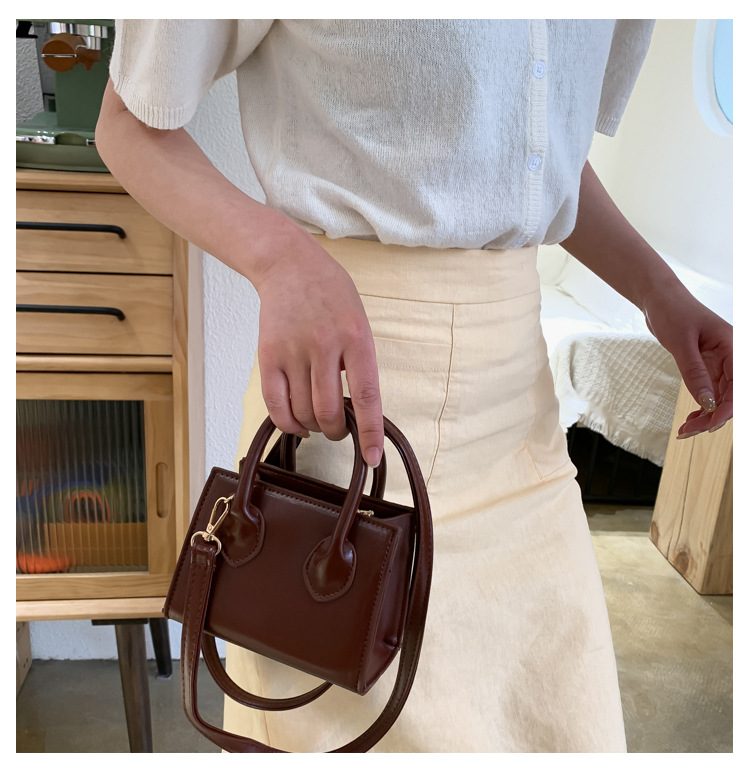 Summer Popular Bag 2020 New Trendy Korean Women Bag Mini Shoulder Crossbody Ins All-Matching Western Style Small Square Bag Summer Popular Bag 2020 New Trendy Korean Women Bag Mini Shoulder Crossbody Ins All-Matching Western Style Small Square Bag
