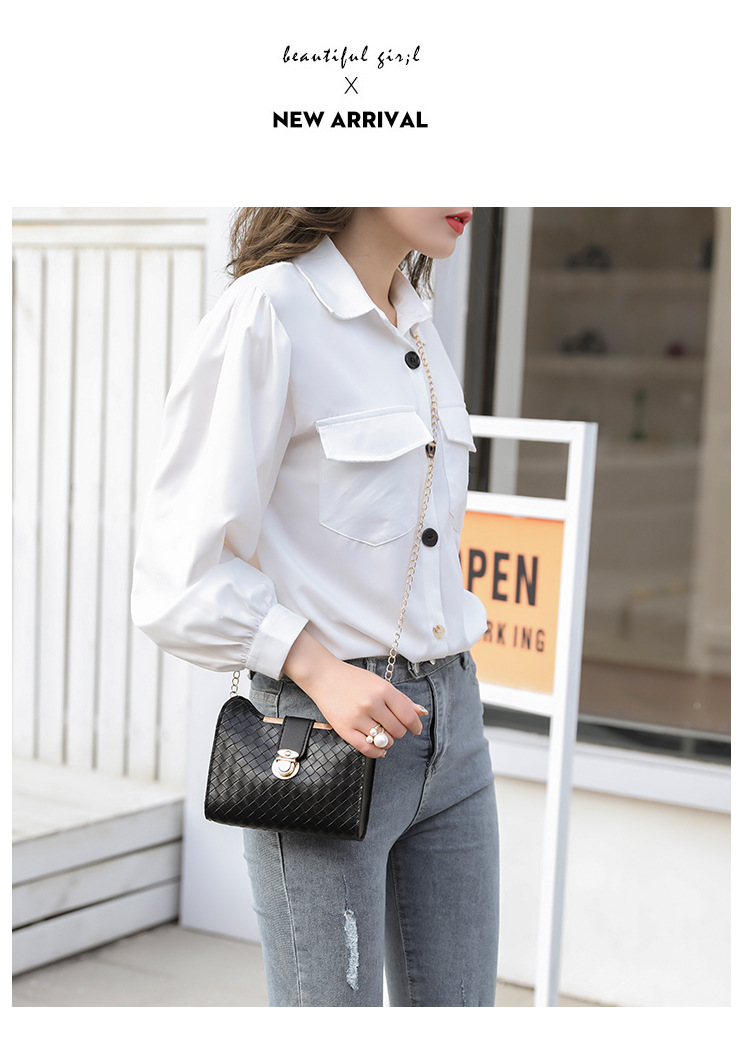 One Piece Dropshipping 2020 Winter Korean Style Cat Ear Woven Lock Chain Color Matching Small Square Bag Shoulder Crossbody Women Bag One Piece Dropshipping 2020 Winter Korean Style Cat Ear Woven Lock Chain Color Matching Small Square Bag Shoulder Crossbody Women Bag