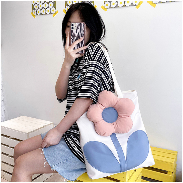 Spot Goods 2021 Summer Trendy New Personalized All-Match Flowers Korean Women Bag Large Capacity Shoulder Bag Factory Direct Sales