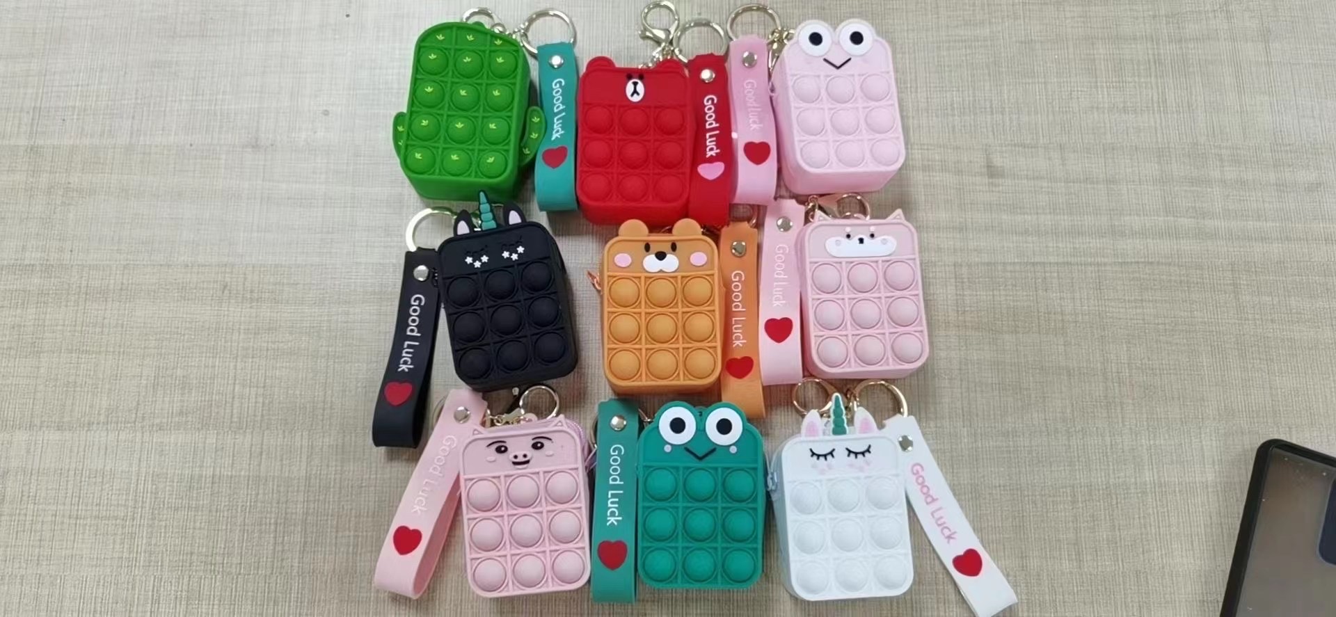 Cute Silicone Coin Purse Small Wallet Crossbody Card Holder with Zipper and Shoulder Strap