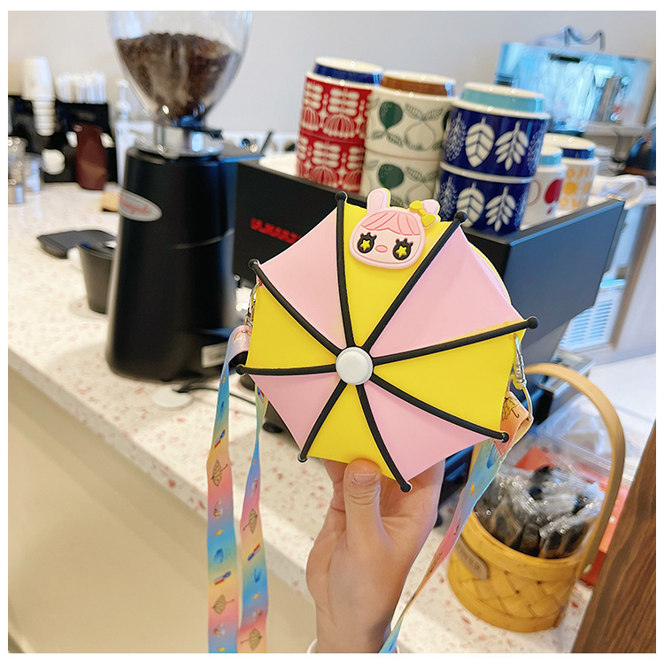 Umbrella Stitching Children Coin Purse 2021 Autumn and Winter New Color Silicone Baby New Year Gift Decoration Bag Wholesale Umbrella Stitching Children Coin Purse 2021 Autumn and Winter New Color Silicone Baby New Year Gift Decoration Bag Wholesale