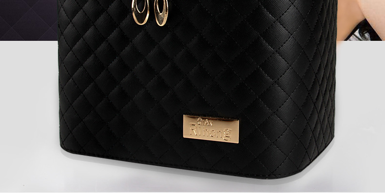 New Korean Large Capacity Large Three-Dimensional Shaping Cosmetic Bag Pu Car Checkered Cosmetic Case Storage Box in Stock Wholesale New Korean Large Capacity Large Three-Dimensional Shaping Cosmetic Bag Pu Car Checkered Cosmetic Case Storage Box in Stock Wholesale