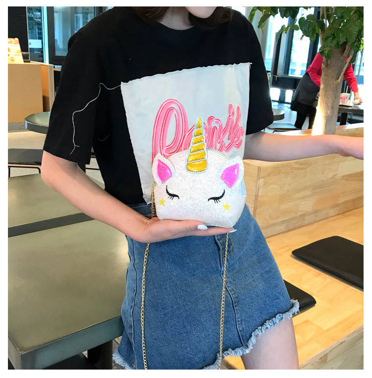 Cute Girl Chain Crossbody Bag New Cartoon Unicorn Chain Women's Bag Shoulder Bag Laser Women's Cosmetic Bag Cute Girl Chain Crossbody Bag New Cartoon Unicorn Chain Women's Bag Shoulder Bag Laser Women's Cosmetic Bag