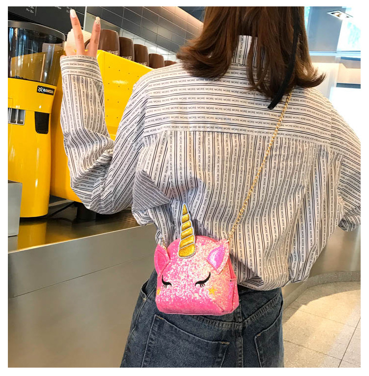 Cute Girl Chain Crossbody Bag New Cartoon Unicorn Chain Women's Bag Shoulder Bag Laser Women's Cosmetic Bag Cute Girl Chain Crossbody Bag New Cartoon Unicorn Chain Women's Bag Shoulder Bag Laser Women's Cosmetic Bag