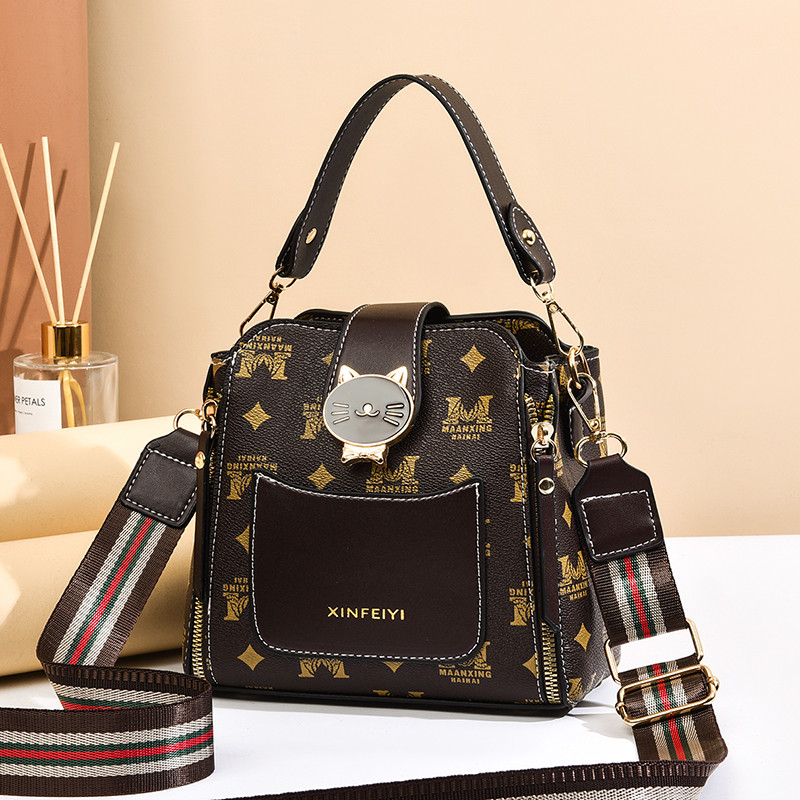 Bucket bag 2021 new fashion women&#039;s bag Korean version net red small bag portable one shoulder diagonal bag