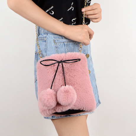 Express plush bucket bag ladies new one - shoulder tote bag in imitation fur Korean version bucket bag in autumn/winter new