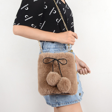 Express plush bucket bag ladies new one - shoulder tote bag in imitation fur Korean version bucket bag in autumn/winter new