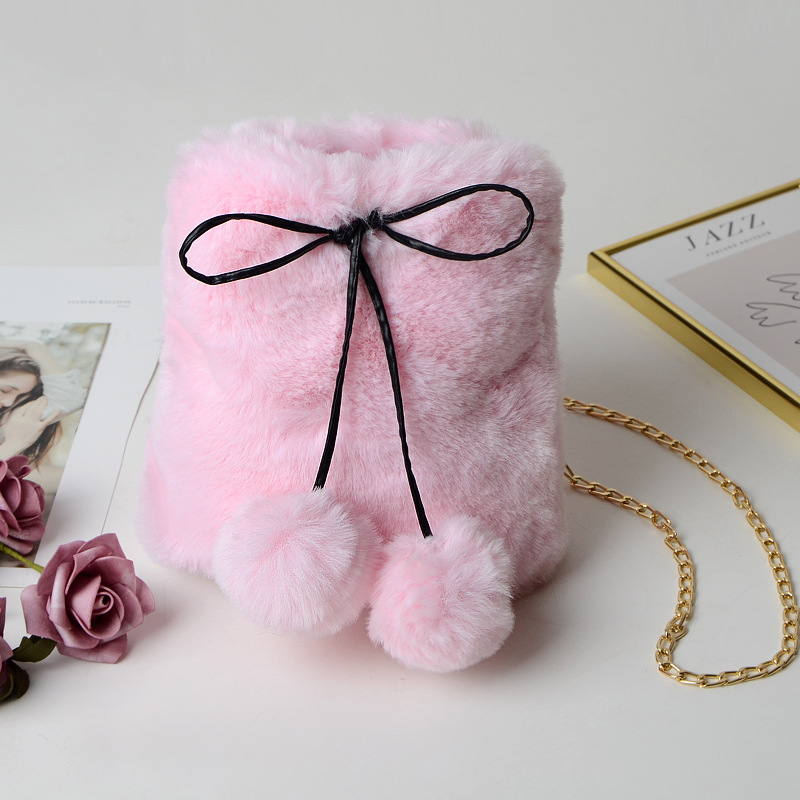 Express plush bucket bag ladies new one - shoulder tote bag in imitation fur Korean version bucket bag in autumn/winter new Express plush bucket bag ladies new one - shoulder tote bag in imitation fur Korean version bucket bag in autumn/winter new